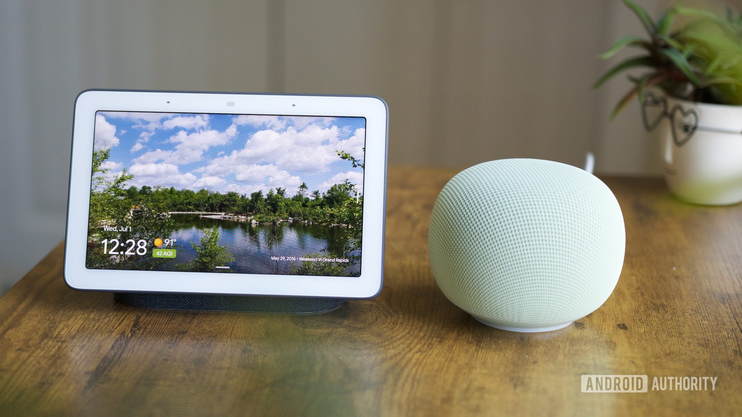 Google 正在修复 Google Home 广播功能的 Gemini 误答问题：家里最常用的一句命令，总算有人管了封面图